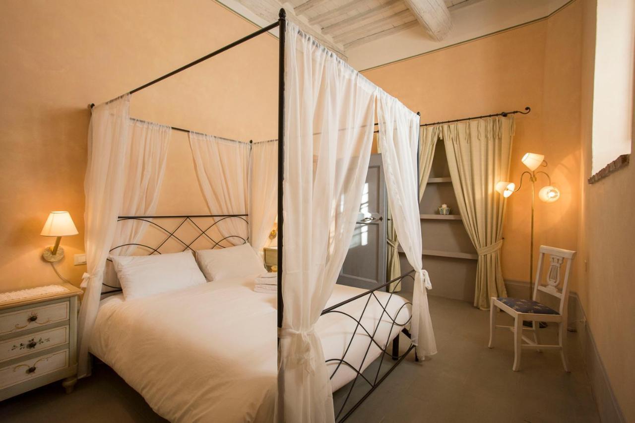 Podere San Pietro Resort Castiglion Fibocchi Extérieur photo